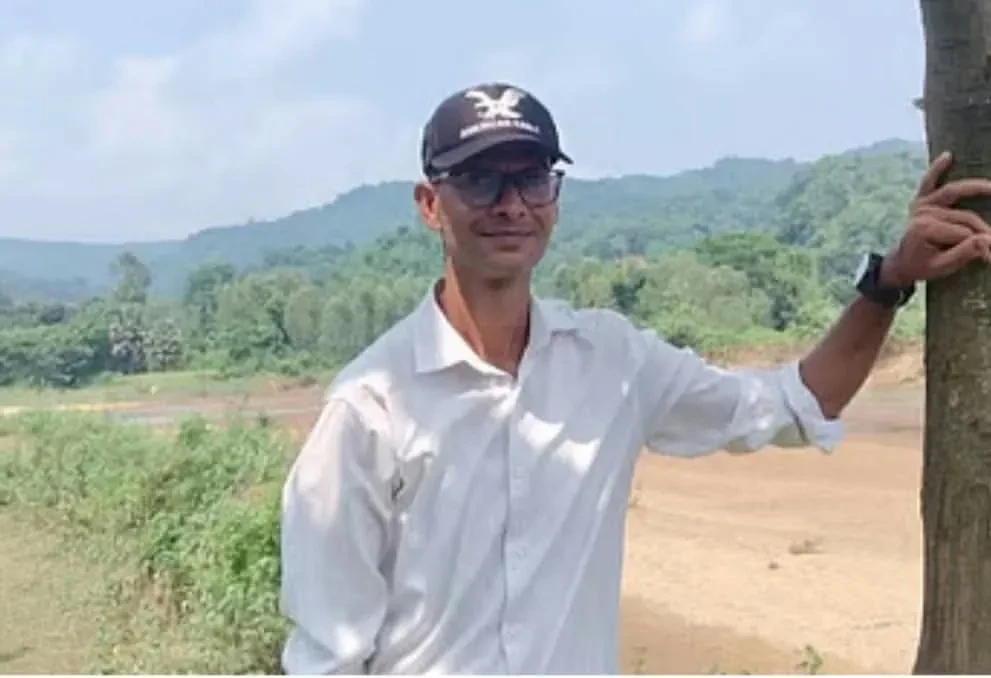 নেত্রকোনায় দোকানে বসে থাকা সাংবাদিককে গুলি করে হত্যা